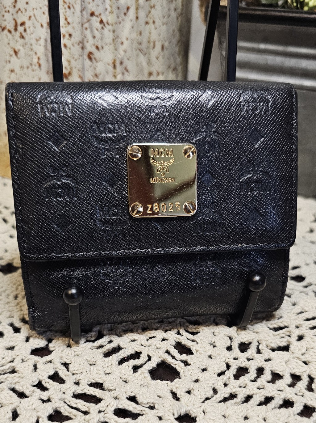 Mcm Black Leather Logo Wallet With Gold Plate